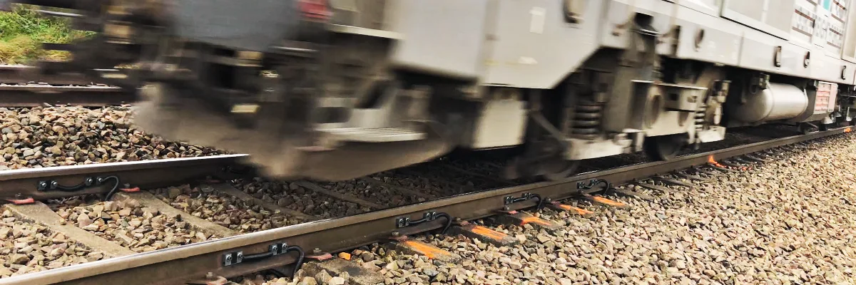 WHEEL FLAT AND DERAILING HAZARD DETECTION